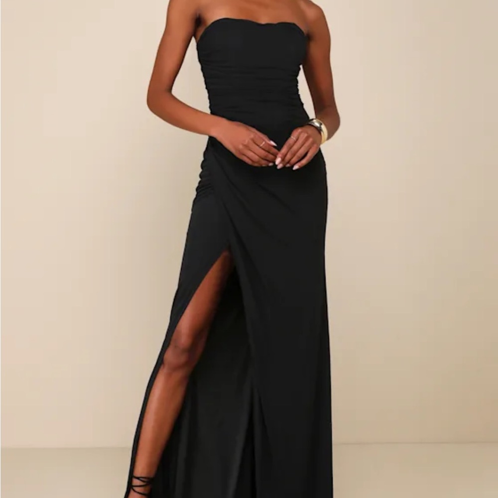 Elegant Black Strapless Evening Dress